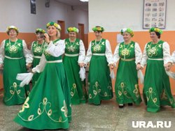 В Тамбовской области перед избирателями выступали девушки в праздничных национальных нарядах