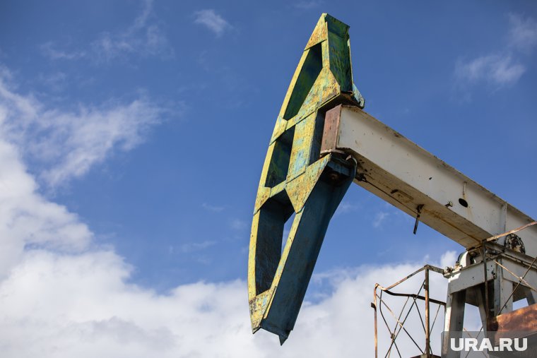Пошлины коснутся стран, покупающих российскую нефть, газ, уран и другие экспортные товары