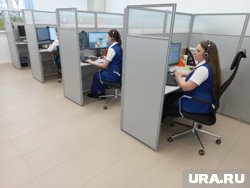 Специалисты центра консультируют через сообщения в диалоговом окне, а также с помощью аудио и видео