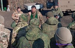 Молитва, благословение, исповедь и причастие — это обязательные элементы работы с бойцами