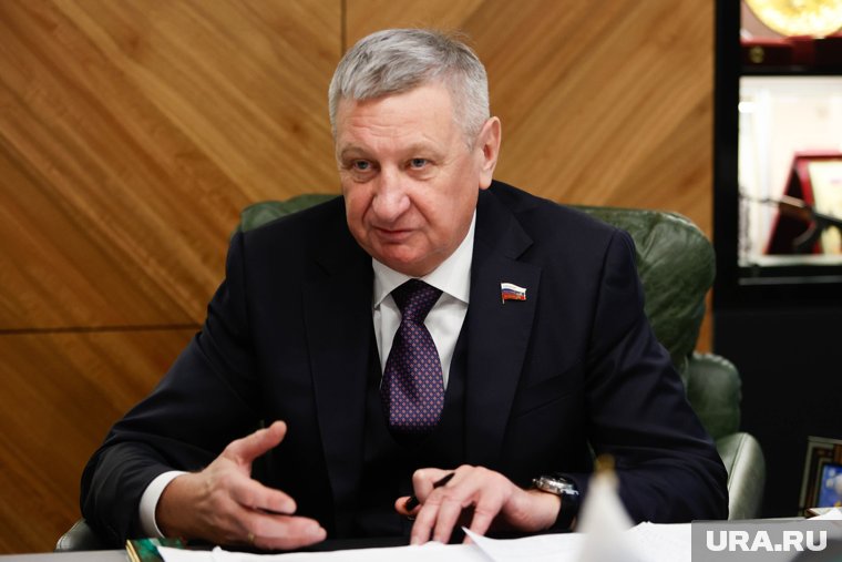 Курганский сенатор Сергей Муратов помогал родной школе выжить в 90-е