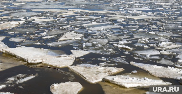 Ледоход в ЯНАО прошел село Катравож