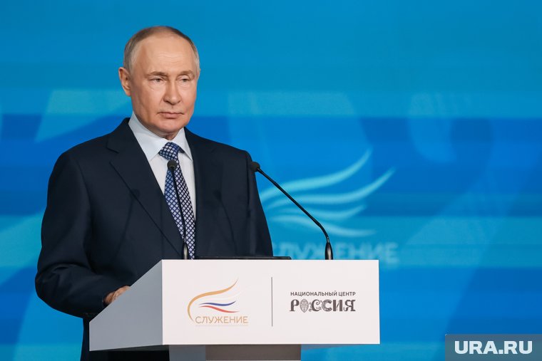 Путин после парада Победы поговорил с ветераном Иваном Лыткиным