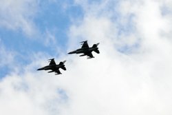 В Минобороны подчеркивают, что российская авиация осуществляет полеты над нейтральными водами