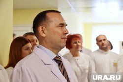 Шумков поблагодарил врачей за труд