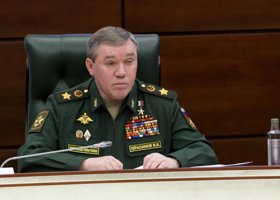 Удары по предприятиям ОПК Украины и освобождение территорий: о чем Герасимов доложил Путину
