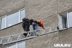 В Астрахани спасатели провели эвакуацию жителей подъездов с первого по третий (архивное фото)