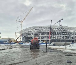 Возле будущего культурного центра «Газ» заметили спецтехнику 