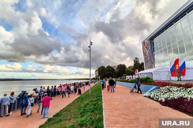 Сегодня городу исполняется 35 лет