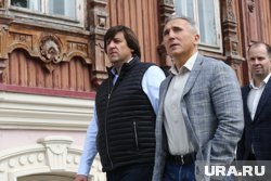 Губернатор Моор и мэр Афанасьев появились на публике в обуви тюменского бренда