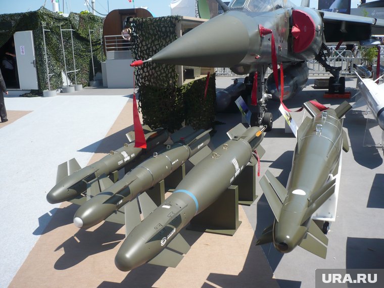 AASM Hammer весит 250 килограмм