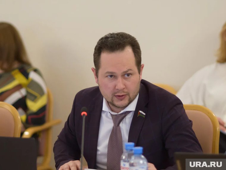 Покинет ли депутат Тюменскую область — покажет время