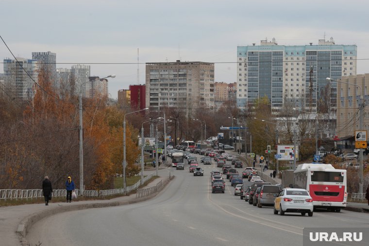 В пробках стоял почти весь центр Перми