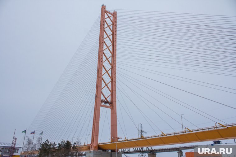 Летом движение по мосту через Обь в районе Сургута будет ограничено