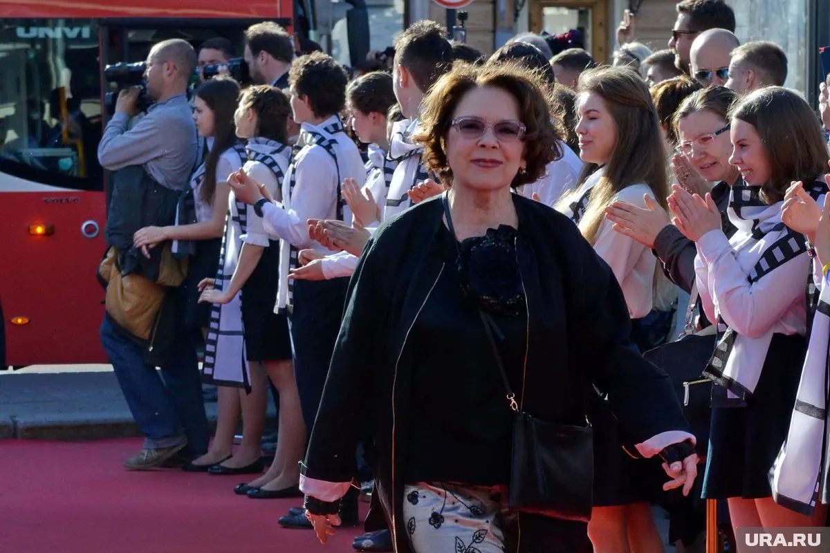 Умерла Лариса Голубкина, Шурочка из «Гусарской баллады»: кто такая,  биография, роли, причина смерти