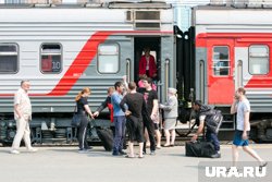 В данный момент с опозданием следует 50 поездов