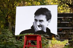 Похороны театрального режиссера Юрия Бутусова прошли на Кунцевском кладбище