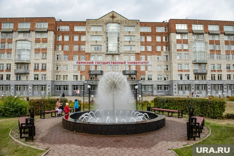 Новое здание является центром университетского городка
