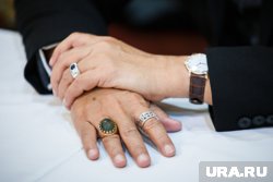 У гостя столицы забрали часы и кольцо