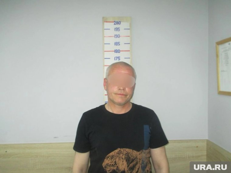 Дебошир, который устроил скандал в аэропорту Сургута