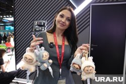 Игрушки Лабубу с лицами Набиуллиной, Голиковой, Медведева и Пескова заметили на ПМЭФ