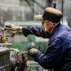 Как получить статус ветерана труда в 2025 году: льготы, выплаты, компенсации