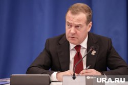 В соцсетях очевидцы публикуют видео об этом