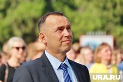 Губернатор Вадим Шумков поздравил земляков с Первомаем
