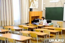 Минпросвещения установило нормы часов работы за ставку зарплаты для педагогов