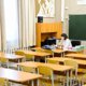 Учителям утвердили новые нормы часов: как складывается зарплата педагогов в России