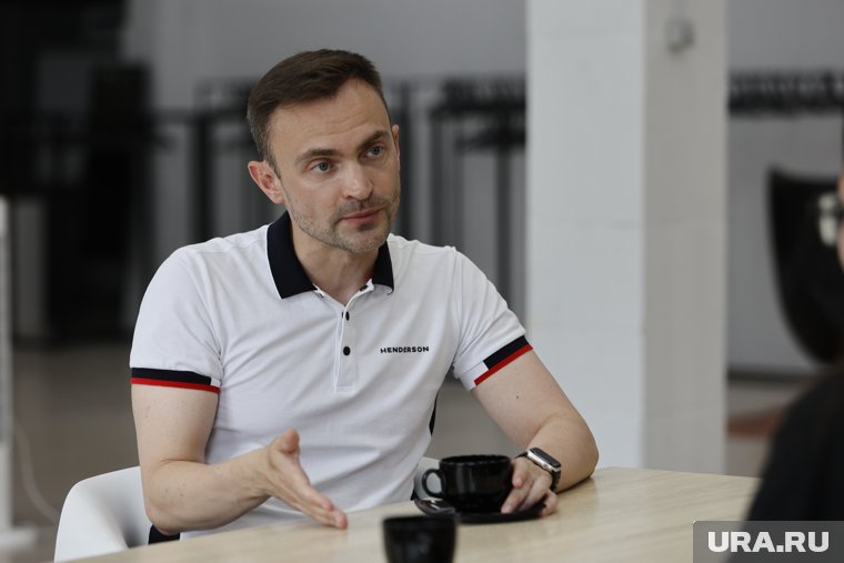Арт-квартал работает над простыми идеями, как музыка на балконах, и сложными, как модные показы