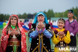 Глава Сургута Слепов поздравил горожан с праздником Сабантуй