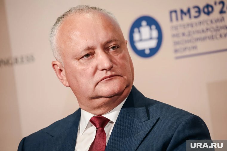 Додон пытается снизить число фальсификаций