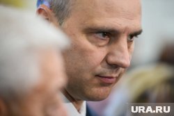 Паслер не продлил контракты с некоторыми членами правительства 