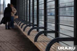 Тело мужчины обнаружили на остановке
