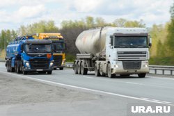 Водителей грузовиков сотрудники ГИБДД привлекли к ответственности