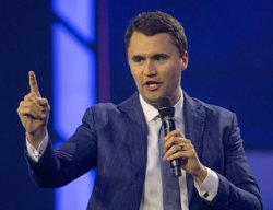 Активист Кирк заявлял, что смерть от оружия является необходимым злом для сохранения в США права на его ношение