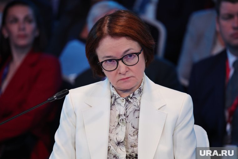 Россия адаптировалась к каким-то внешним вызовам