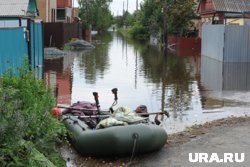 Жители решились на эвакуацию, когда уровень воды в домах стал по колено 