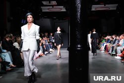 Мария Червоткина показывает моду с лицевой и изнаночной стороны