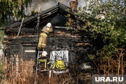 Пожарные нашли тело мужчины в сгоревшем жилом доме в Нягани