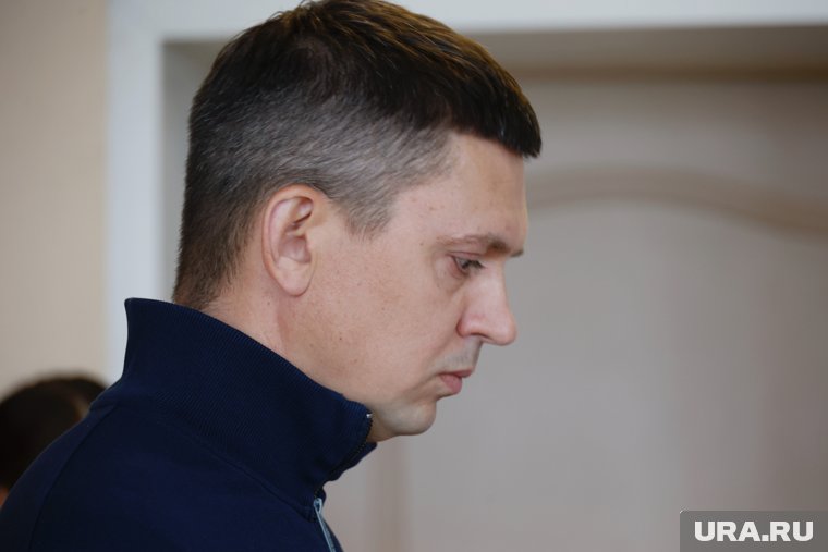 Ганин устроился работать юристом в торговую компанию