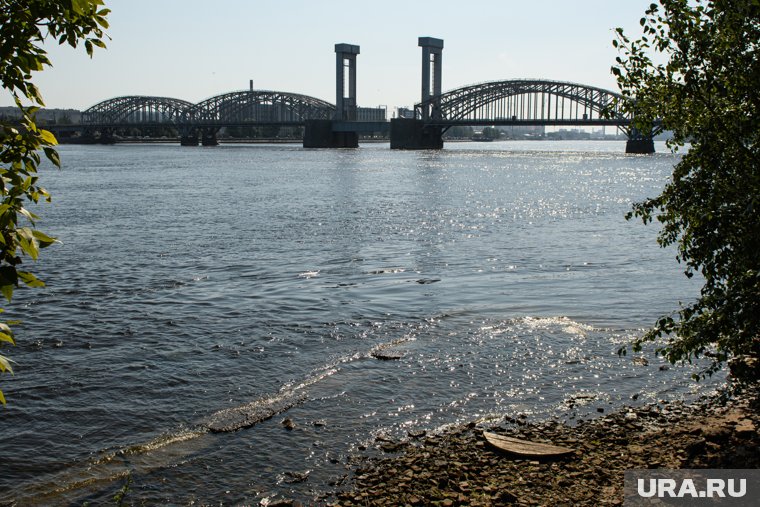 Максимальный уровень воды в Петербурге может достичь 170-190 сантиметров