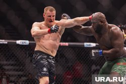 Российский тяжеловес Сергей Павлович одолел своего соперника на UFC единогласными решением судей 