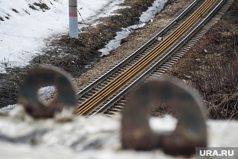 В Кургане на продажу выставлена база с железнодорожными путями