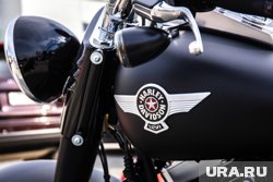 Югорские парламентарии заманивали актера Микки Рурка мотоциклом Harley Davidson в арктическую зону ХМАО