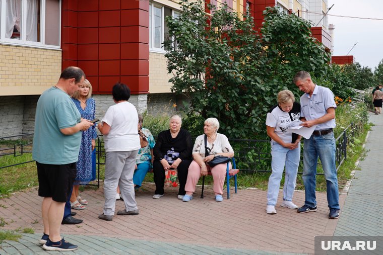 Жильцы домов по улице Трактовая несколько лет не могут добиться решения коммунальной проблемы