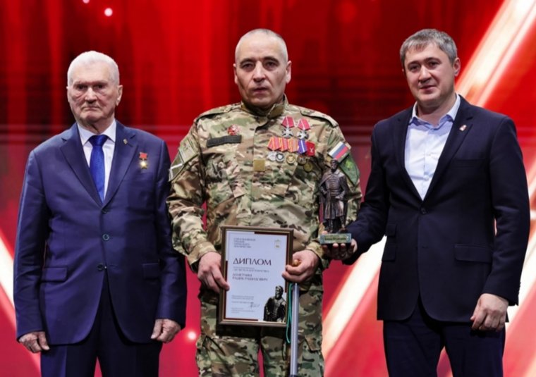 Победителем в номинации «За честь и достоинство» стал ветеран СВО Радик Ахметчин