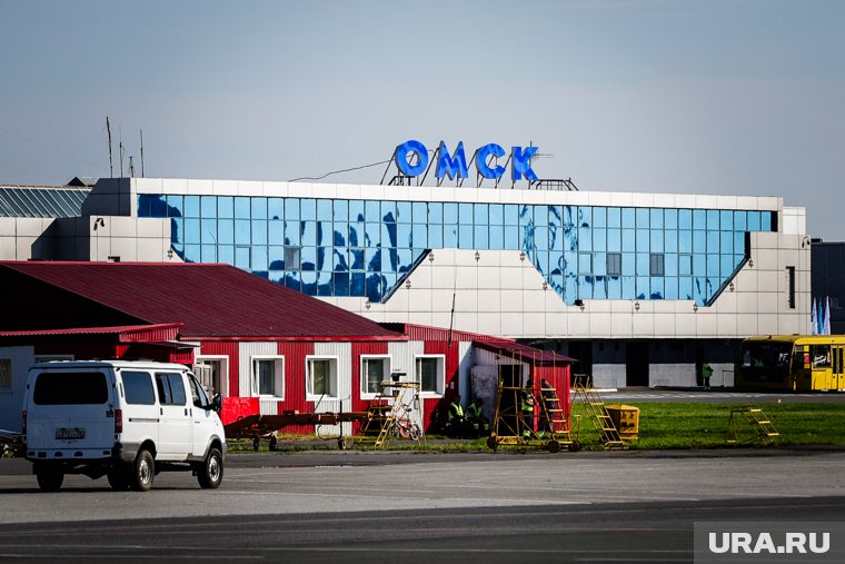 Зарплаты в Омской области выросли на 18%, доложил Хоценко