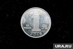 Российским туристам посоветовали конвертировать рубли в юань при поездке за границу